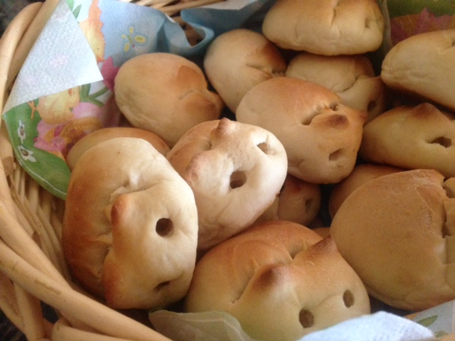 EASTER BUNNY shaped ROLLS * frozen bread rolls * scissors * no special ...