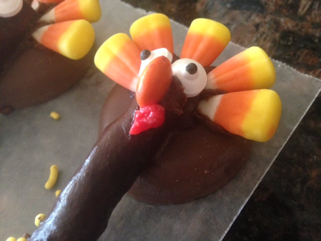 THANKSGIVING TURKEY PRETZEL RODS * Kids Food Project * CHOCOLATE, Candy ...